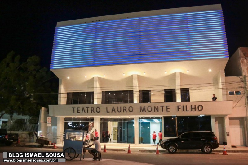 ApÃ³s 10 anos fechado, Governo inaugura obra do Teatro Lauro Monte