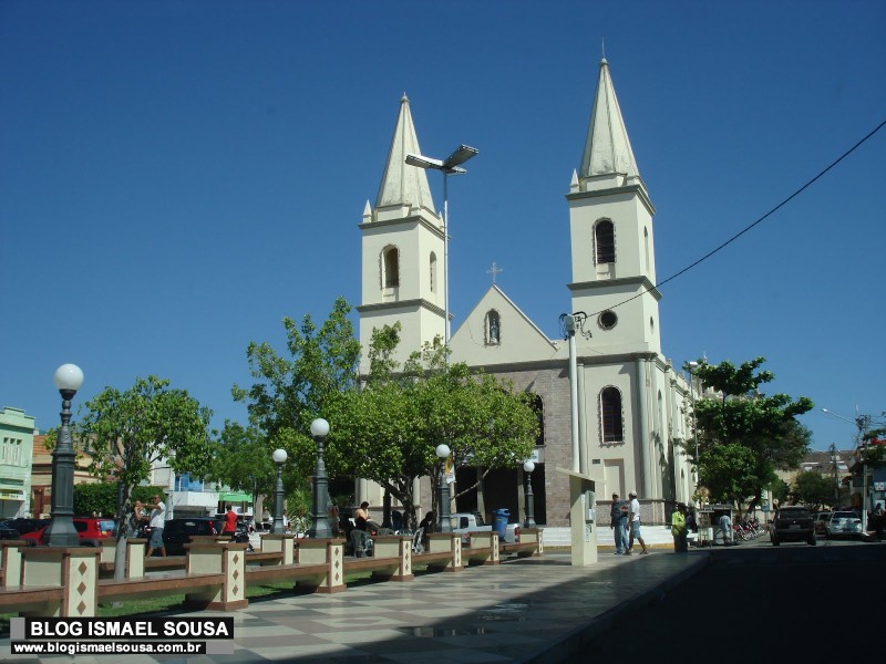 Diocese de MossorÃ³ suspende missas
