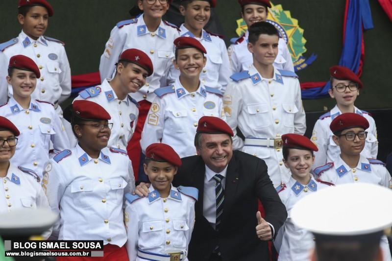 Escolas CÃ­vico-militares: Prefeitos do RN podem corrigir erro da governadora