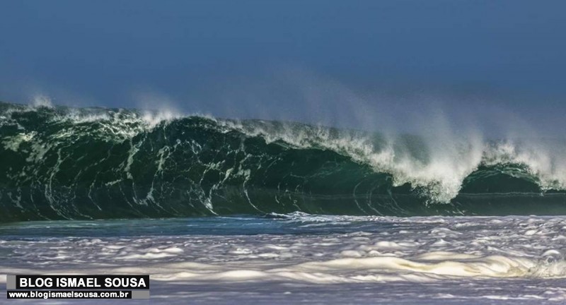 Marinha alerta para ondas de atÃ© 3,5 metros no litoral potiguar