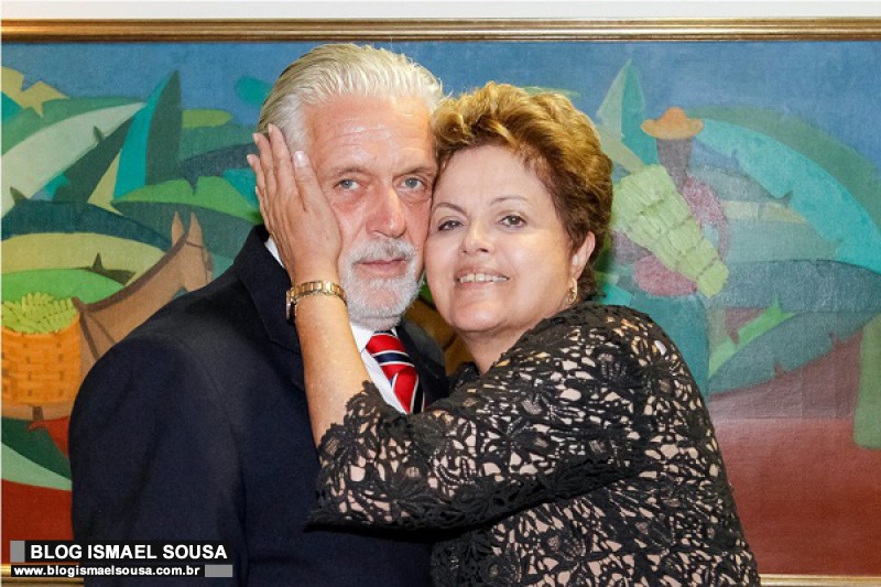 Ã€ Wagner, Dilma diz que nÃ£o vÃª a hora de voltar para Porto Alegre