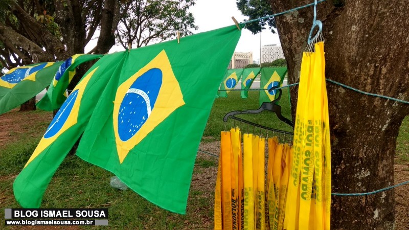 Aumenta procura por bandeiras e camisas do Brasil em MossorÃ³ por conta de Bolsonaro