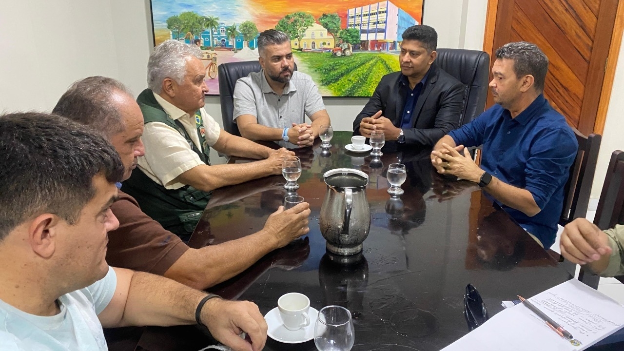 Petras, a vaidade não é exclusividade da bancada federal