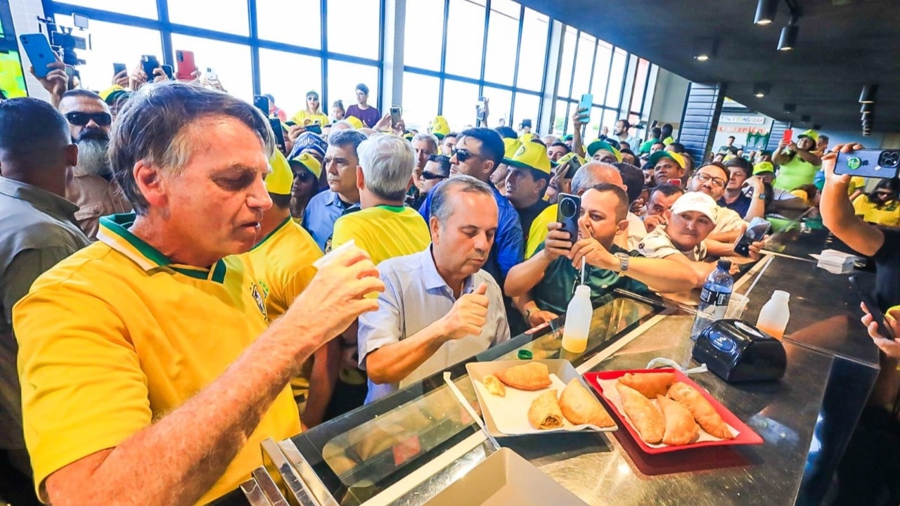 Bolsonaro visita Tangará e cumpre promessa feita em abril Bolsonaro visita Tangará e cumpre promessa feita em abril