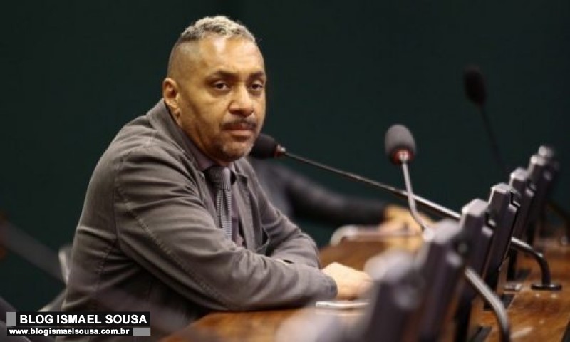 Tiririca critica Bolsonaro por nÃ£o fazer â€œtroca de favoresâ€ com os deputados