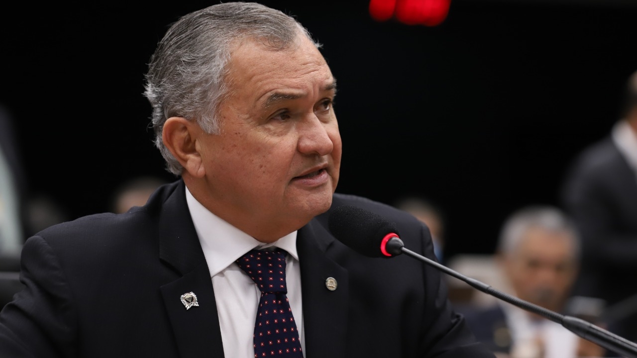 General Girão defende projeto que torna crime o socialismo e comunismo no Brasil