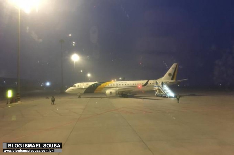 CoronavÃ­rus: brasileiros que serÃ£o repatriados embarcam em aviÃ£o na China