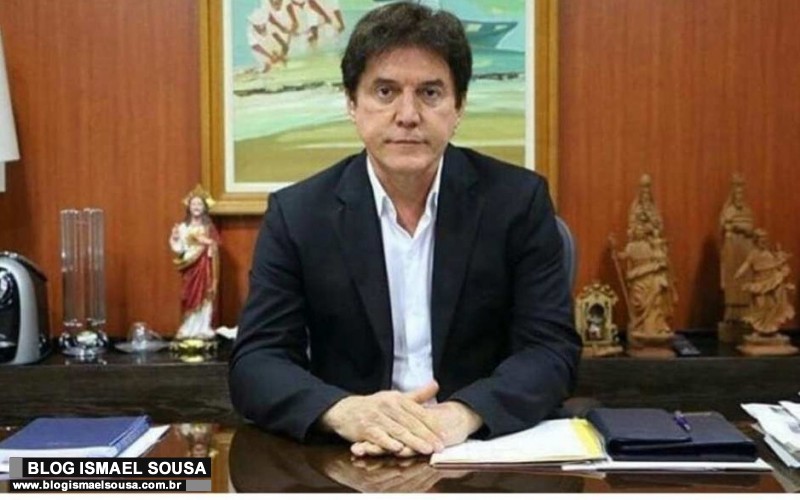 Robinson passa por cirurgia em São Paulo