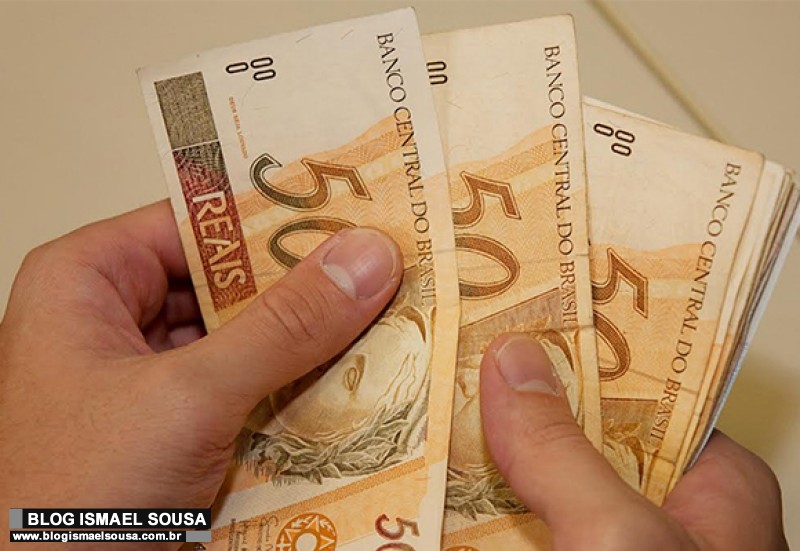 Servidores do Estado que ganham acima de R$ 4 mil receberÃ£o parcela no dia 30