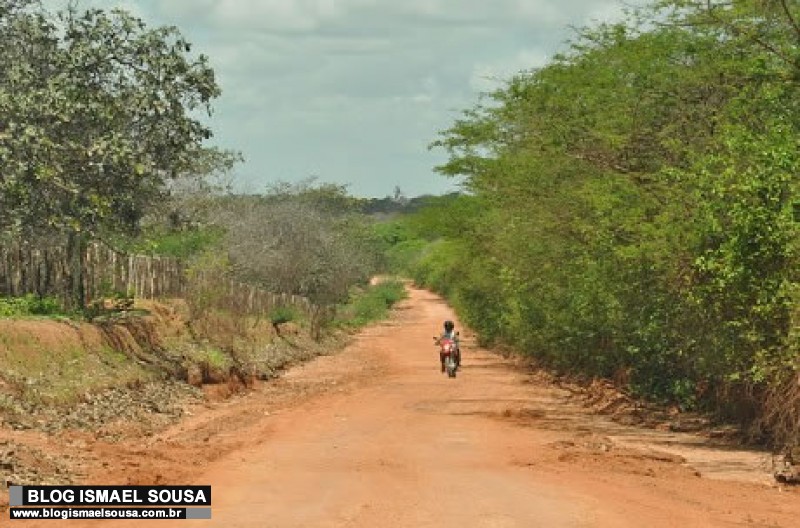 Motoristas que trafegam na estrada da Alagoinha viram alvo de assaltantes