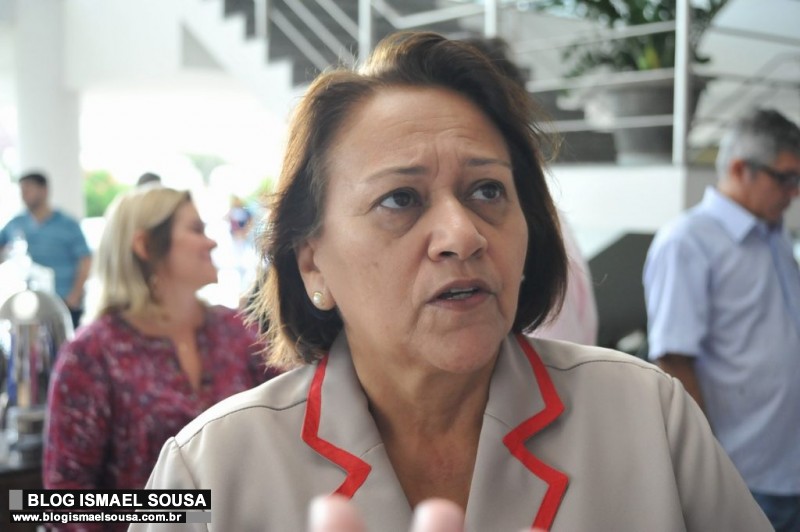 Gafe: Senadora FÃ¡tima Bezerra diz que o RN registra 6.610 homicÃ­dios por dia