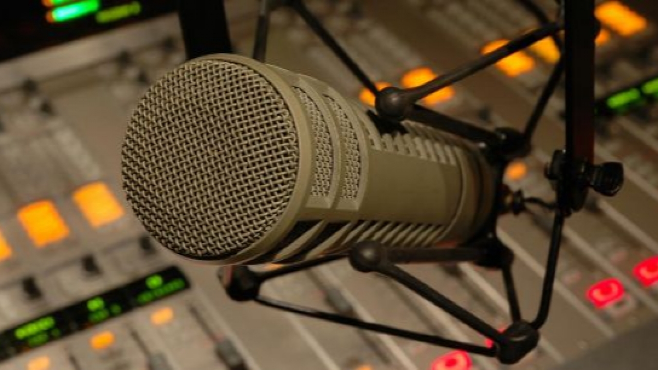 Rádio de Mossoró suspende programação local devido surto de Covid-19