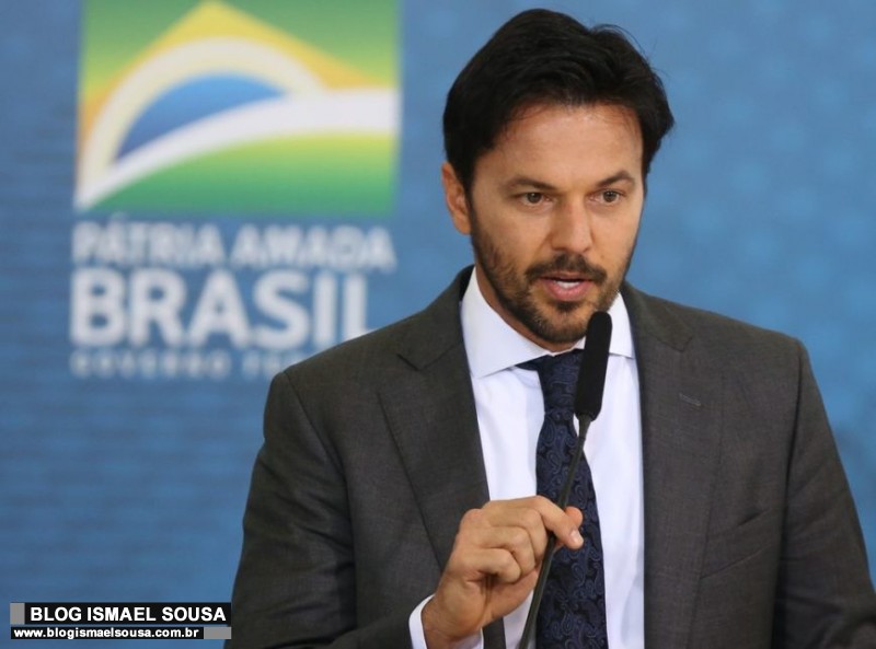 Fábio Faria vai lançar internet gratuita na Maísa com participação virtual de Bolsonaro