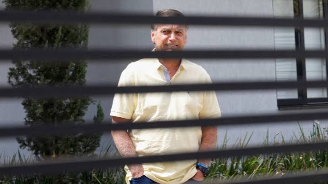 Bolsonaro é um criminoso e já está condenado