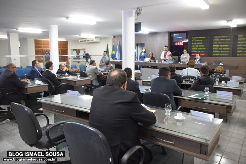 Problema em cisterna adia retorno dos trabalhos legislativos na CÃ¢mara Municipal
