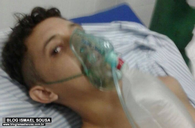 Rapaz Ã© baleado enquanto conversava com amigos no Belo Horizonte