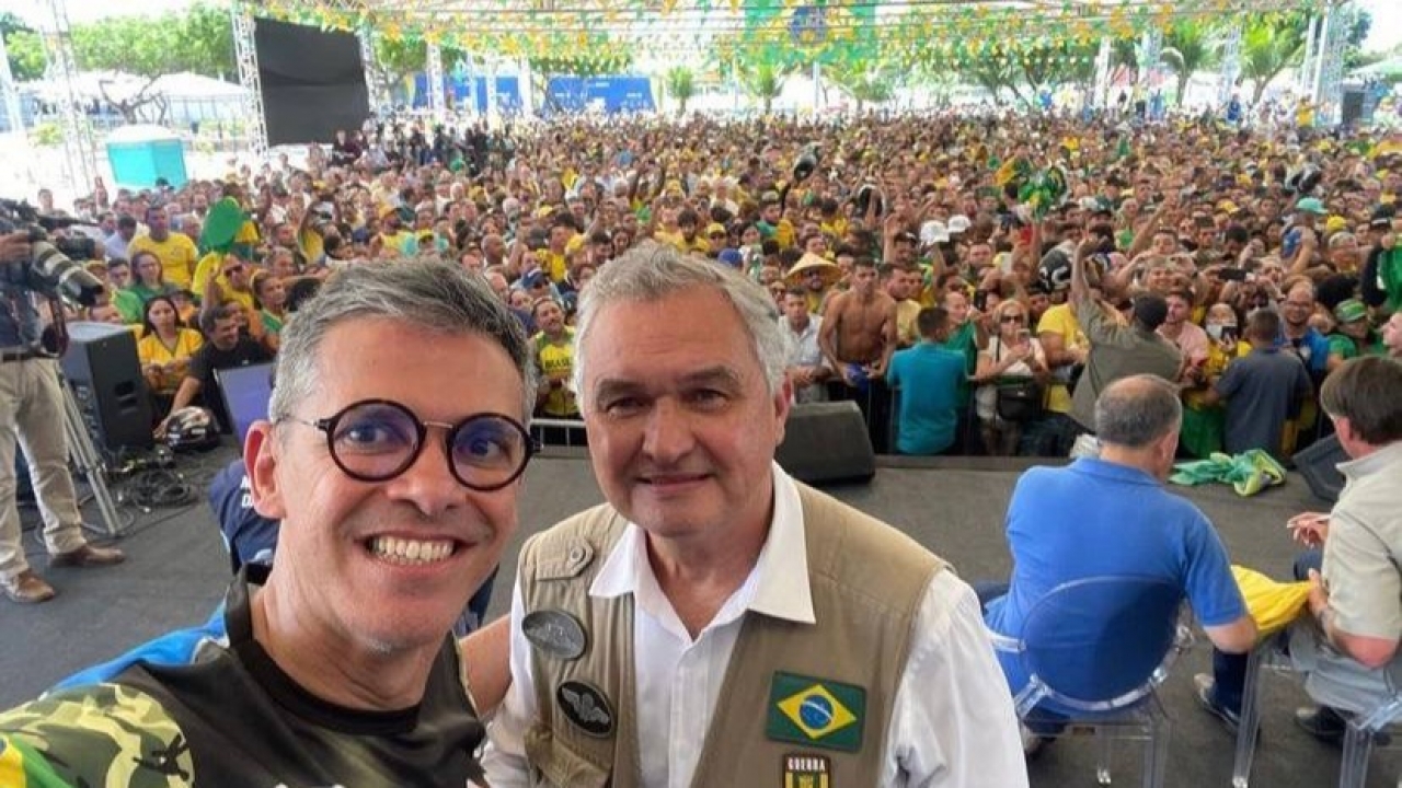 Em evento com Bolsonaro, todos os deputados foram vaiados, exceto Girão e Azevedo