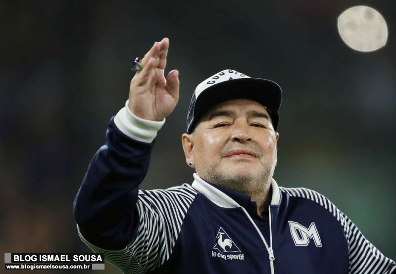 Diego Maradona morre aos 60 anos