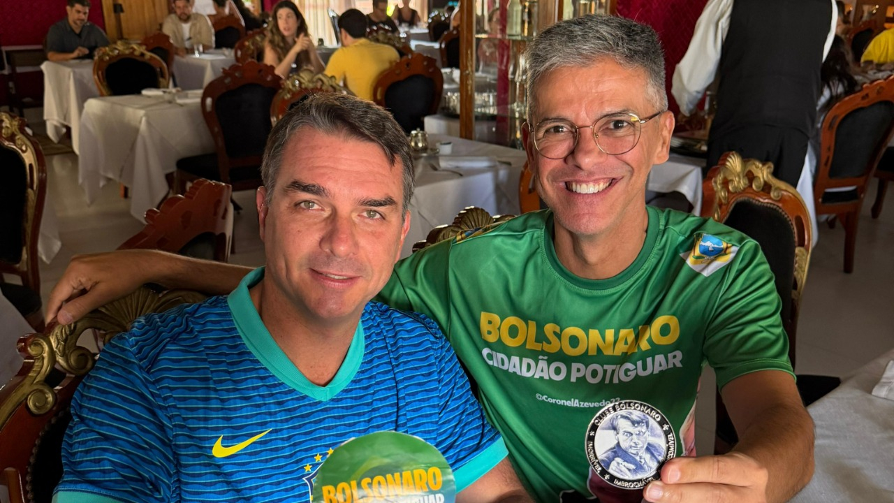 Azevedo percorrerá o RN levando o nome de Flávio Bolsonaro