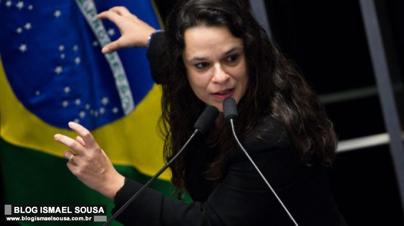 Partido de Bolsonaro quer lanÃ§ar JanaÃ­na Paschoal governadora de SÃ£o Paulo