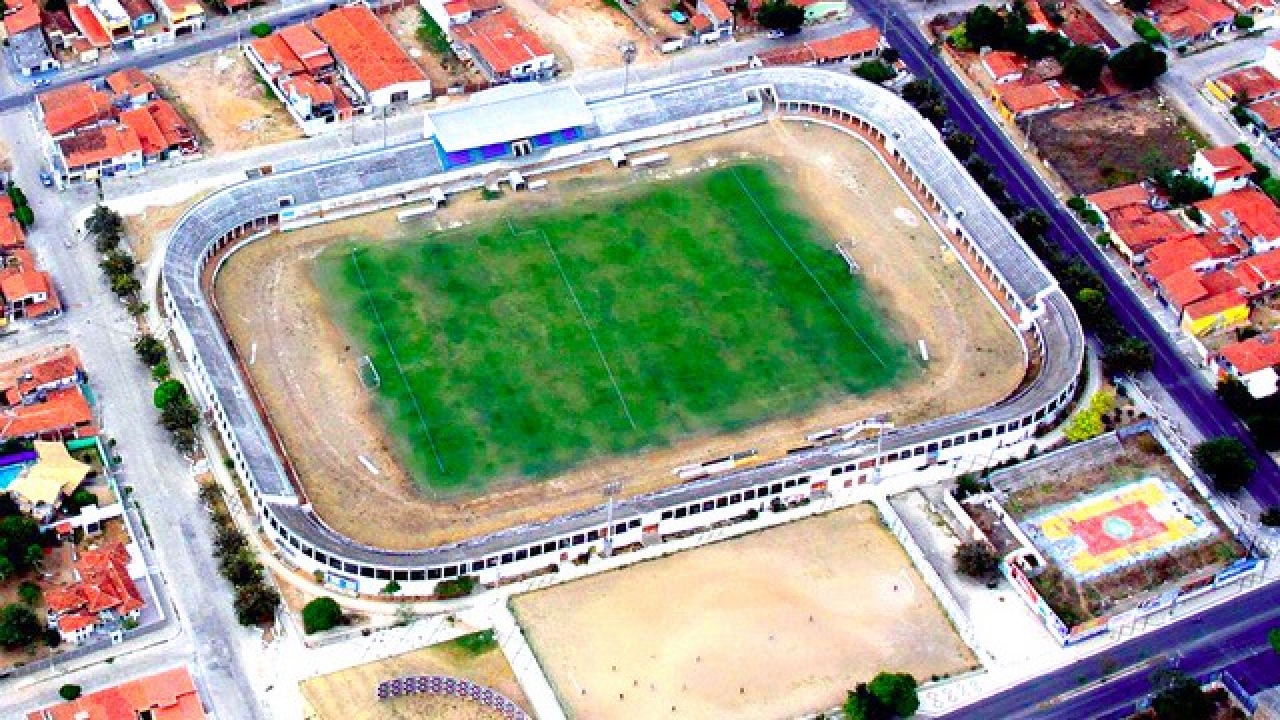 A toque de caixa, Câmara aprova permuta do Estádio Nogueirão e abre nova crise