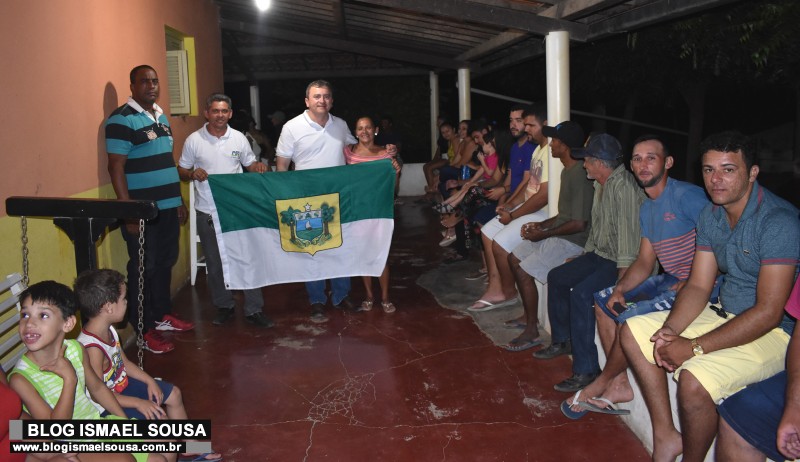 PrÃ©-candidato Dr. Daniel ouve demandas dos moradores da zona rural de Governador 