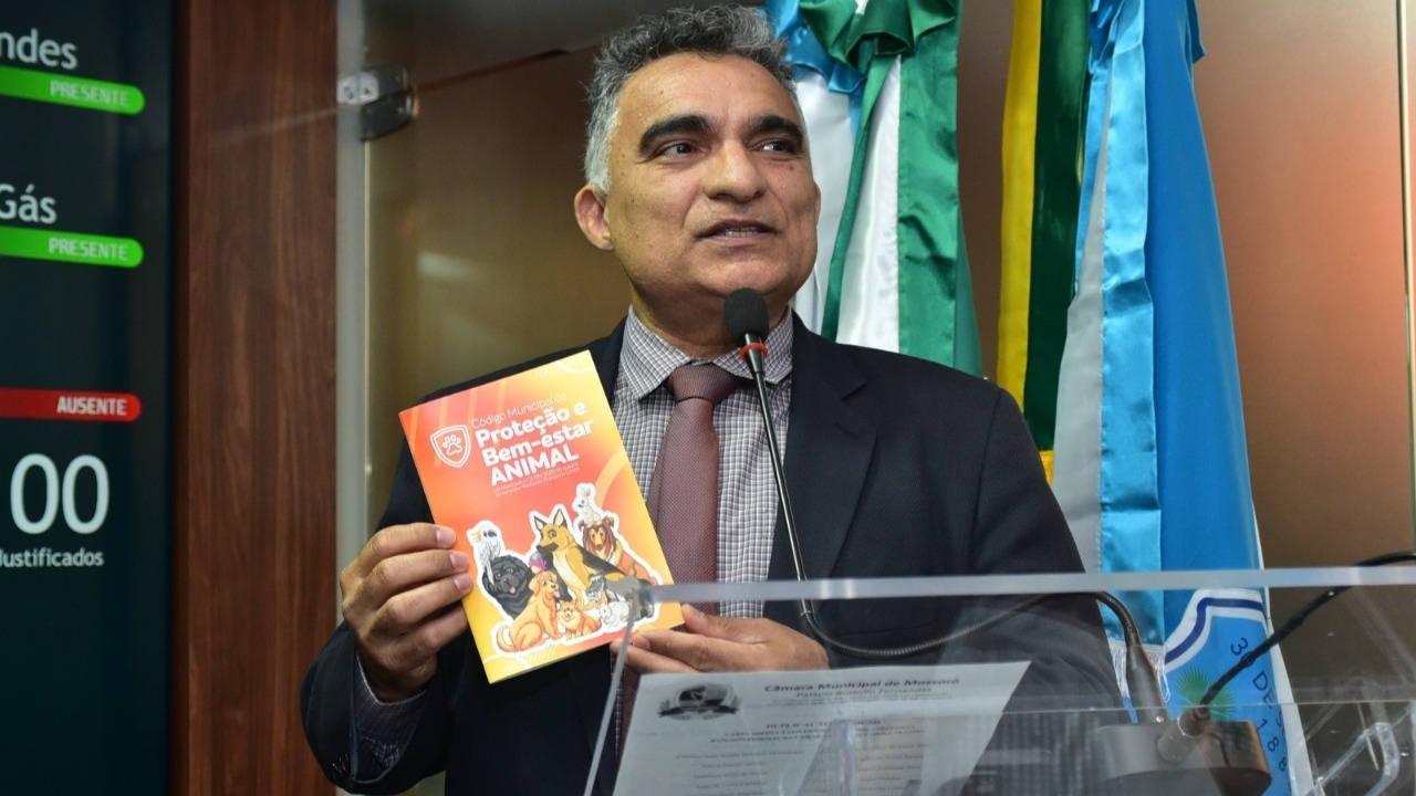 Francisco Carlos celebra 4 anos da política de proteção animal e reafirma compromisso com a causa