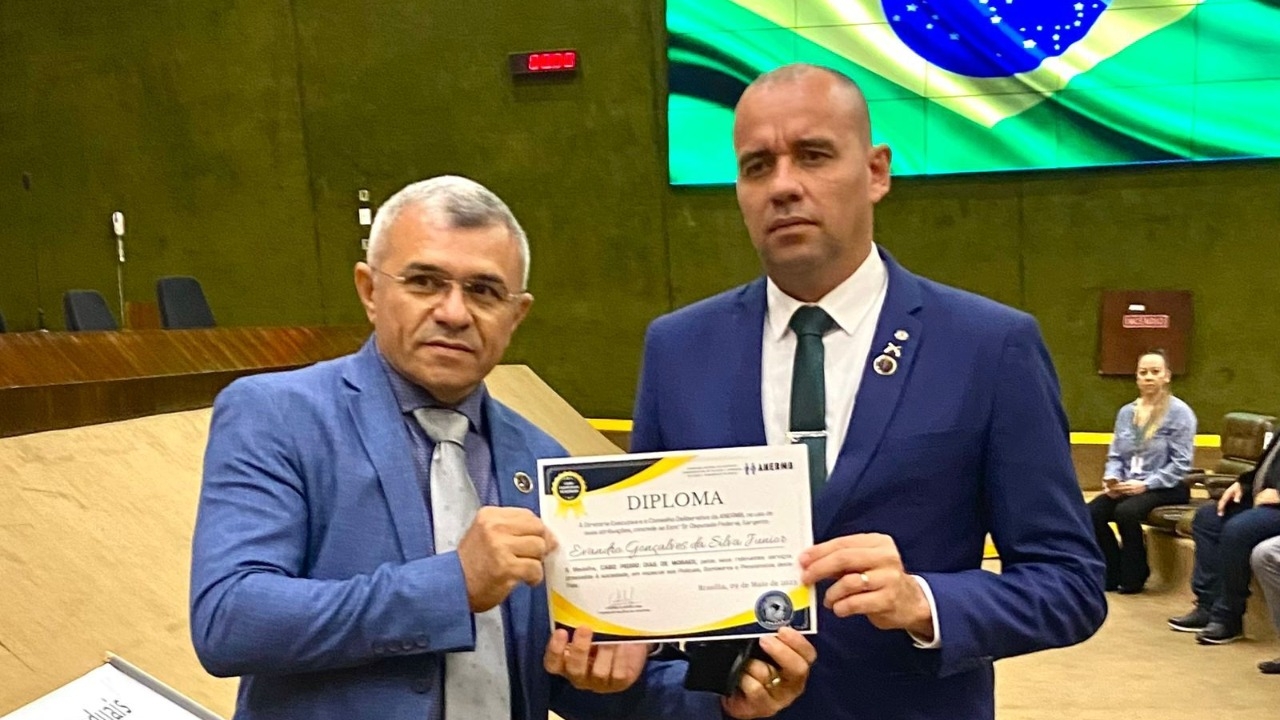 Sargento Gonçalves recebe medalha de Associação Nacional de Policiais e Bombeiros
