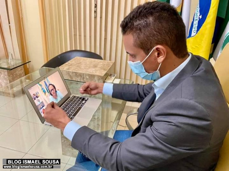 Após críticas sobre vacinação, prefeito Allyson anuncia live para falar sobre a pandemia