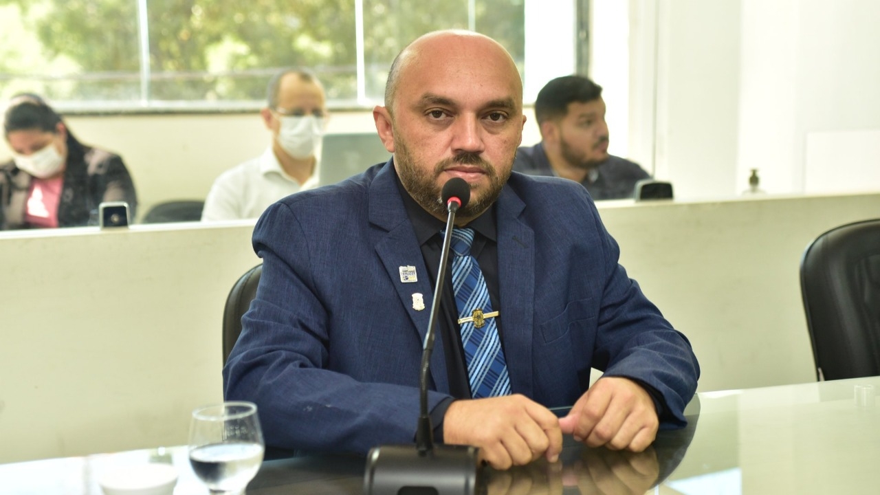 Vereador Edson Carlos defende capacitação para ambulantes de Mossoró
