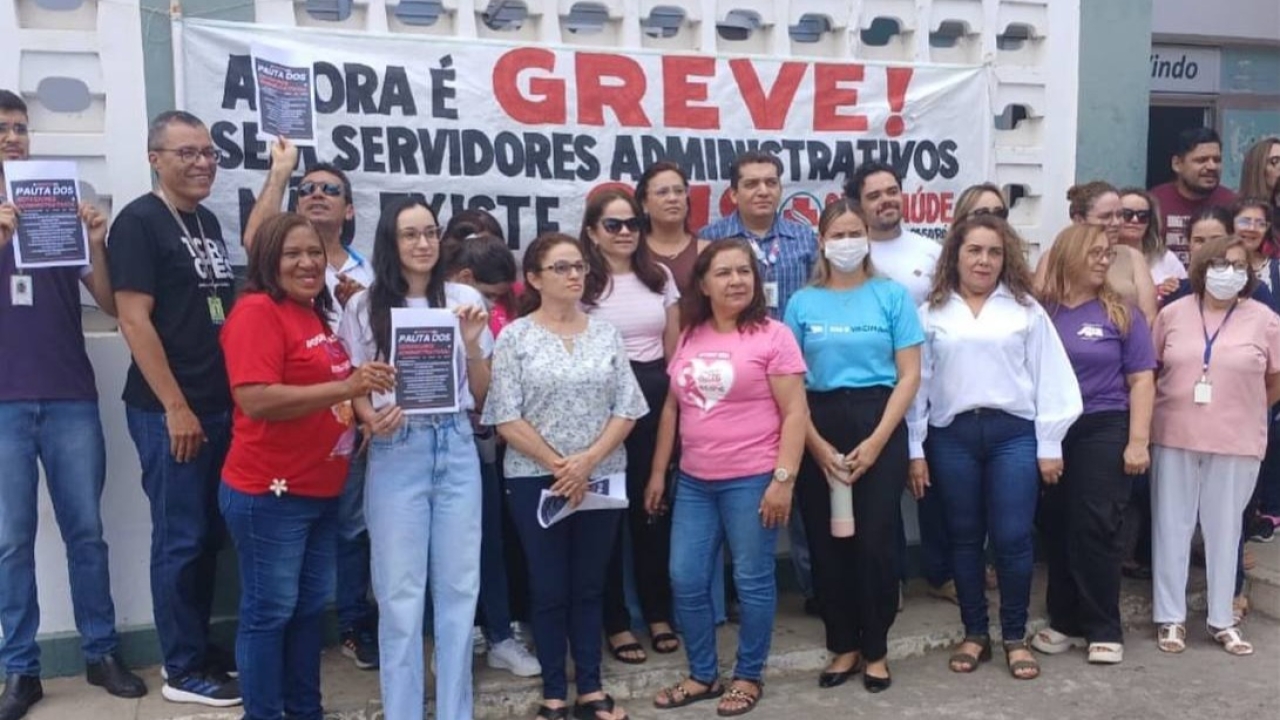 Greve: Servidores da Saúde denunciam descaso do governo Fátima em frente ao HRTM