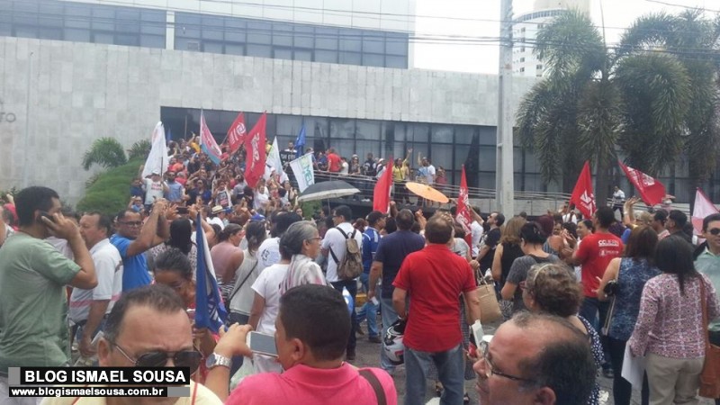 Servidores impedem votaÃ§Ã£o do pacote de recuperaÃ§Ã£o fiscal "RN URGENTE"