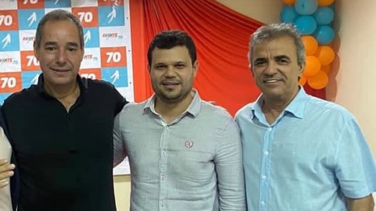 Tony caminha para se filiar ao Avante