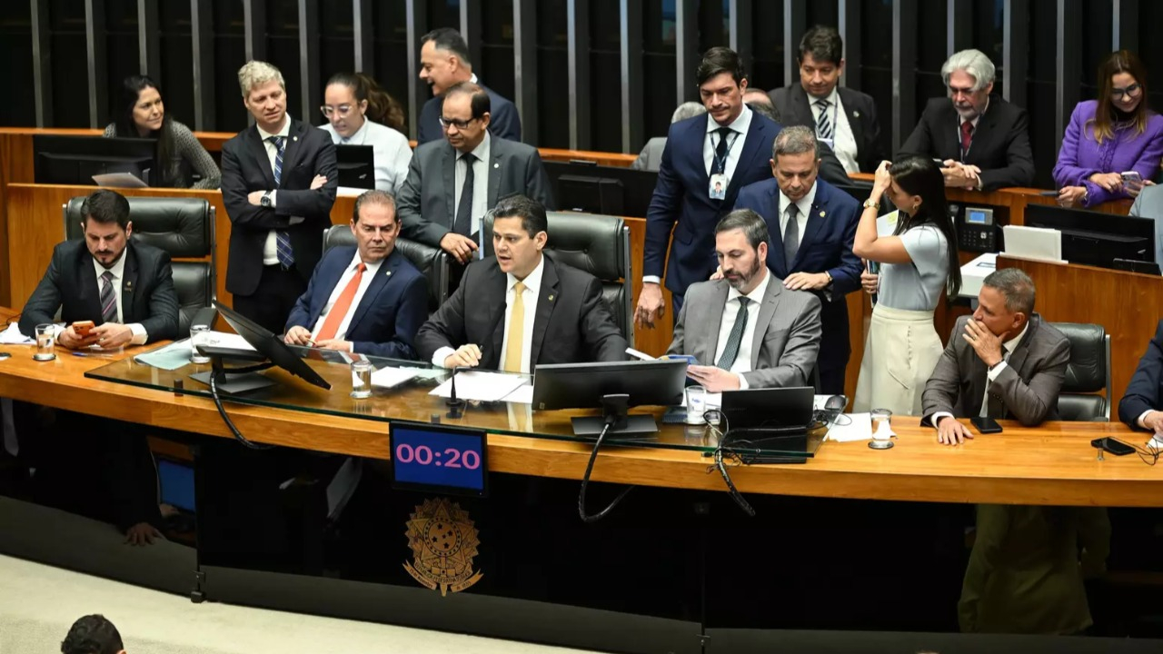 Derrota do PT: Câmara vota por derrubar veto de Lula e mantém PL da Dosimetria