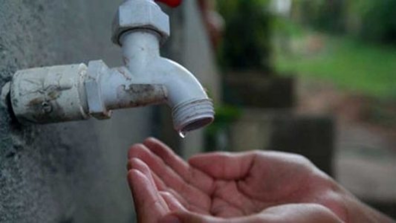 Mossoroenses seguem sofrendo com falta d’água nos bairros