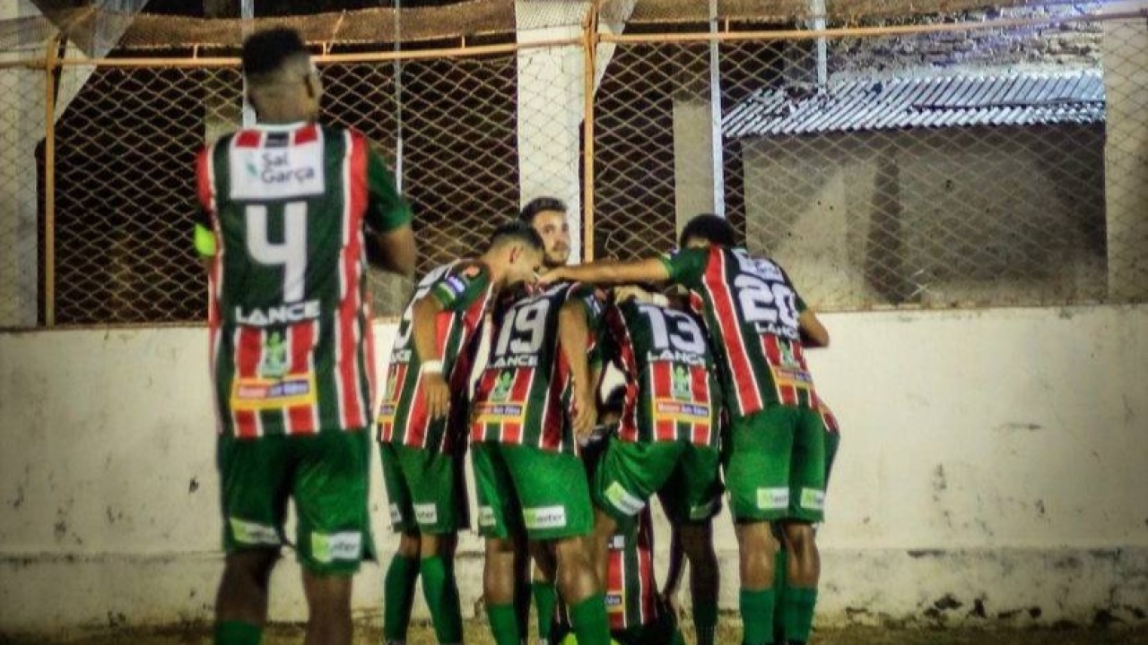 Baraúnas derrota o Laguna e conquista passo importante para o acesso à primeira divisão