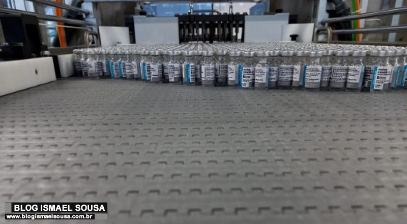 Fiocruz já produz 900 mil doses por dia da vacina Covid-19