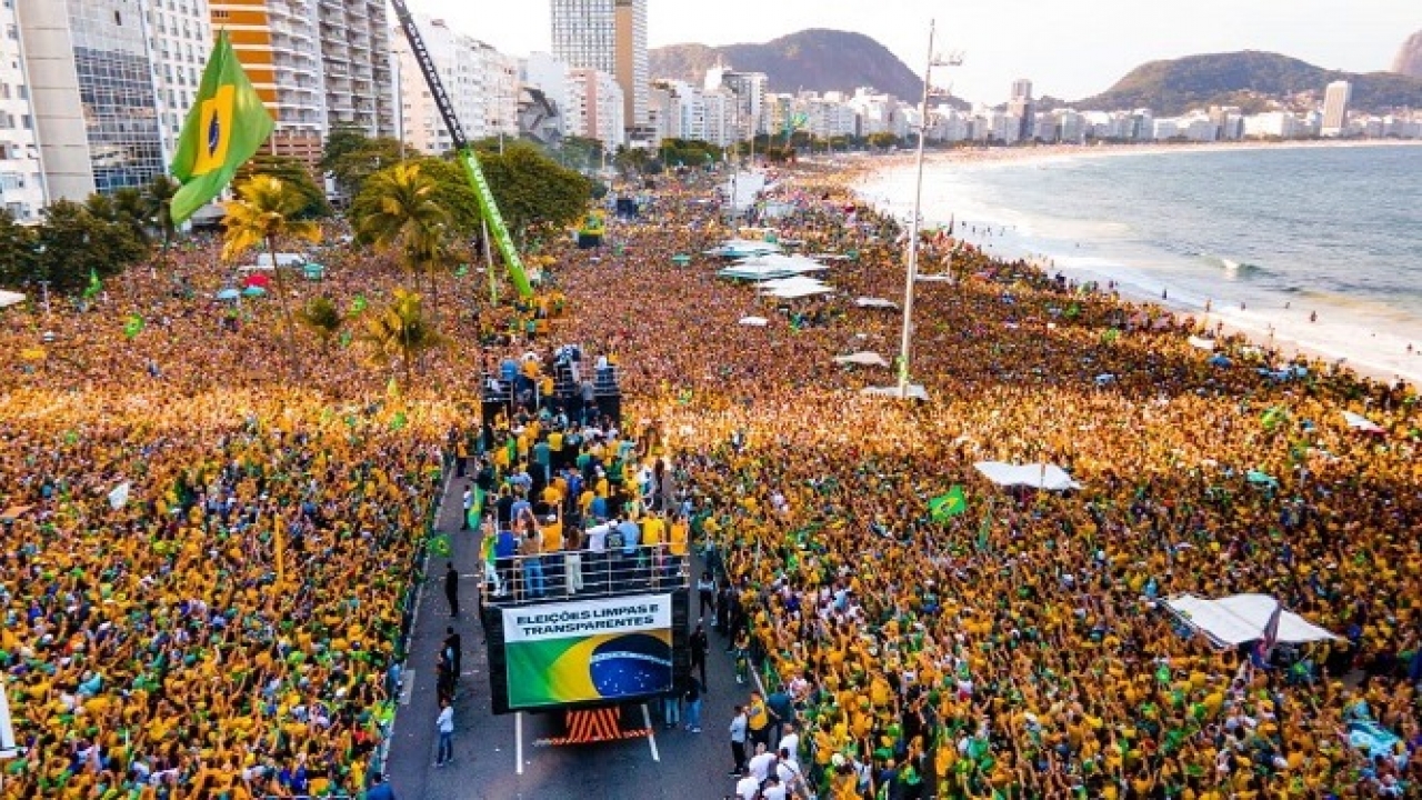TSE atende PT e proíbe Bolsonaro de usar imagens de atos do 7 de setembro