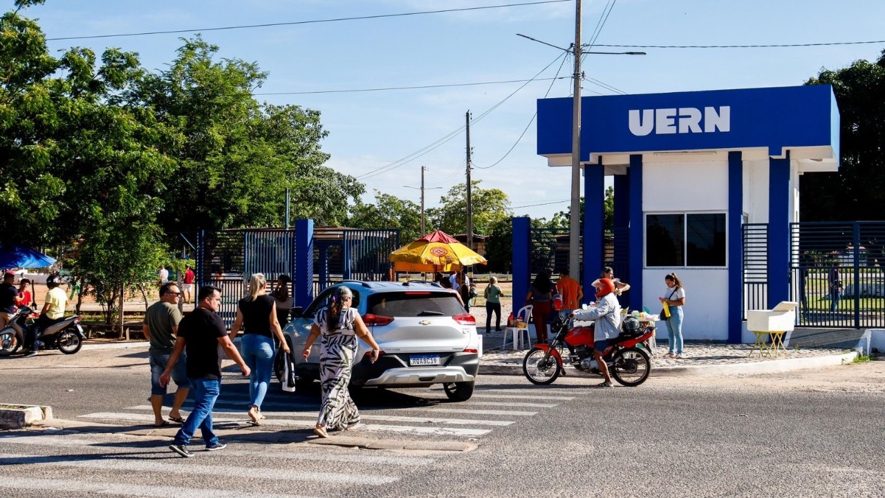 Provas do concurso da saúde da Prefeitura de Mossoró acontecem com tranquilidade neste domingo