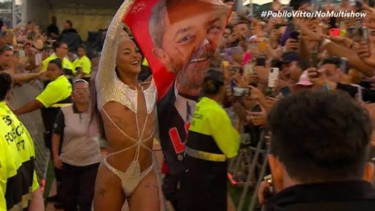 TSE diz que Pabllo Vittar fez propaganda eleitoral e veta atos no Lollapalooza