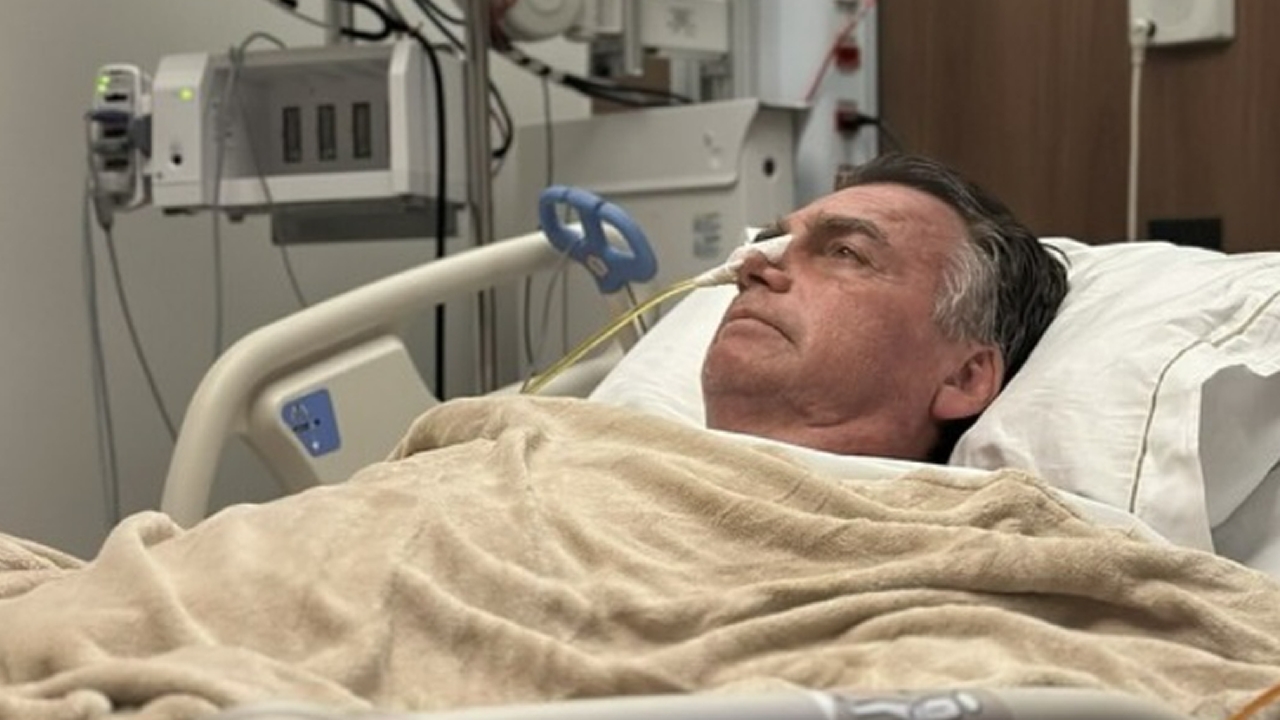 Bolsonaro passa por oitava cirurgia decorrente da facada e segue internado sob forte esquema de segurança