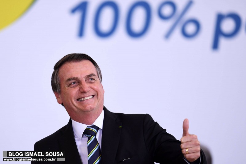Bolsonaro lidera intenÃ§Ãµes de votos para 2022, diz Veja/FSB
