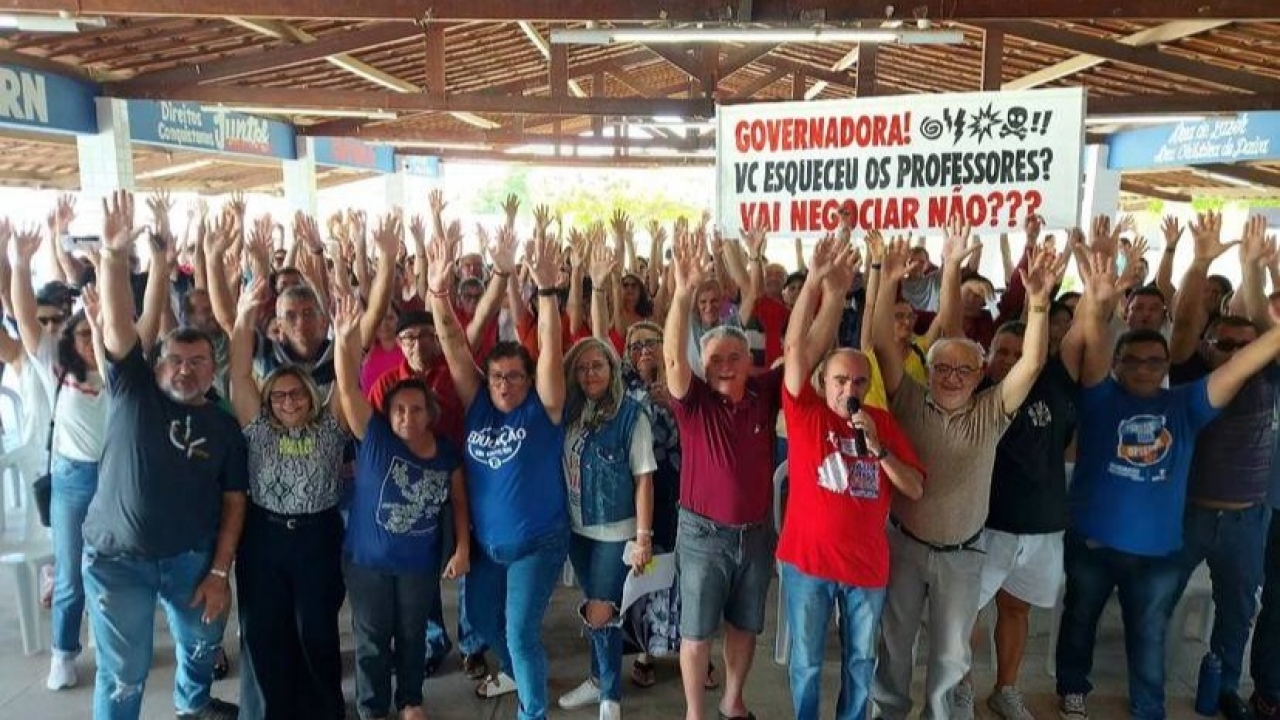 Professores rejeitam proposta do Governo e greve na Rede Estadual continua