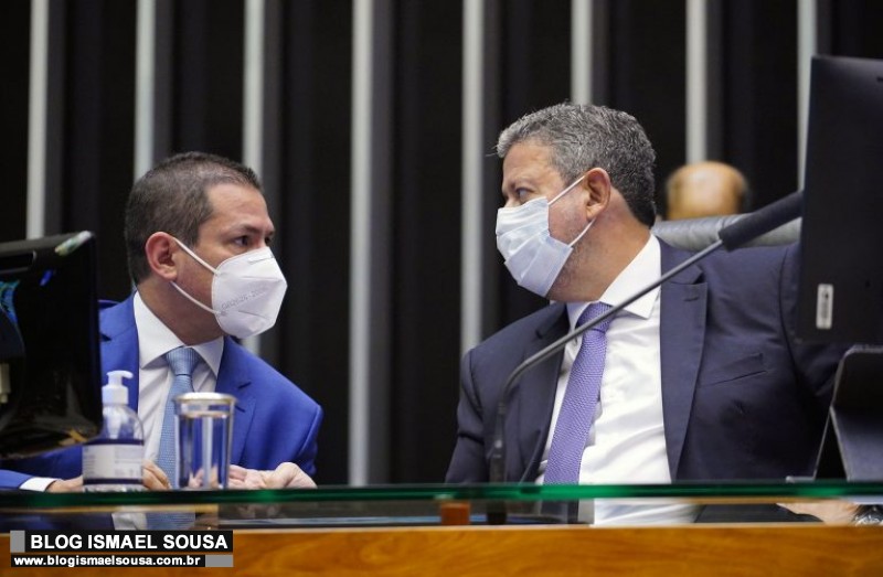 Mesmo com obstrução do PT e PSOL, Câmara aprova projeto que garante importação de vacinas pela iniciativa privada