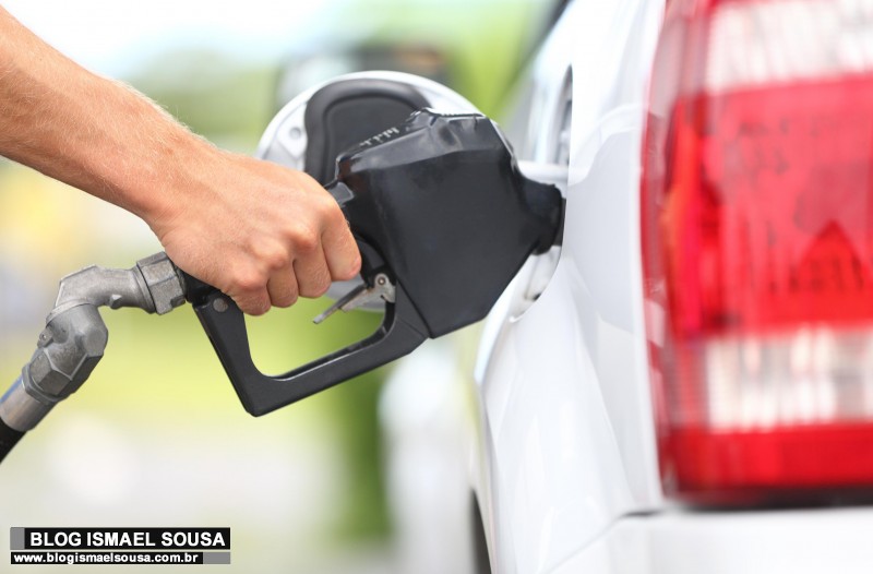 Petrobras eleva o preÃ§o da gasolina e diesel na refinaria