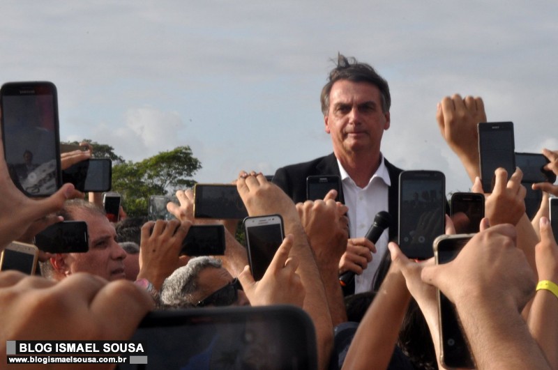 Ibope: Bolsonaro cresce 4 pontos e abre 10 pontos de vantagem; Haddad fica estagnado