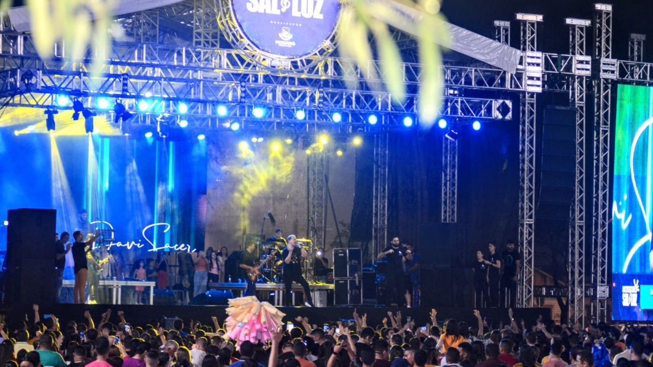 'Mossoró Sal & Luz': noite de shows é marcada por fé e alegria