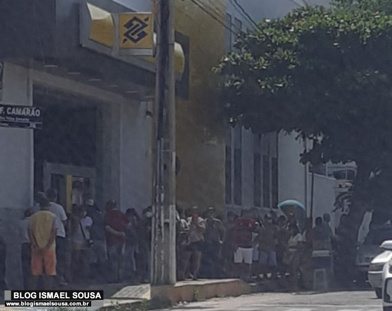 Centro de MossorÃ³ lotado