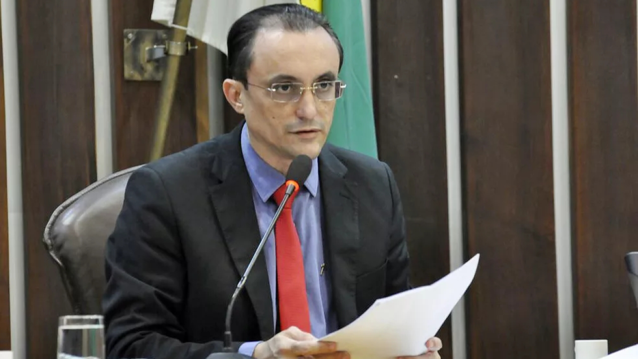 Condenação pode tirar Souza da disputa à prefeitura de Areia Branca