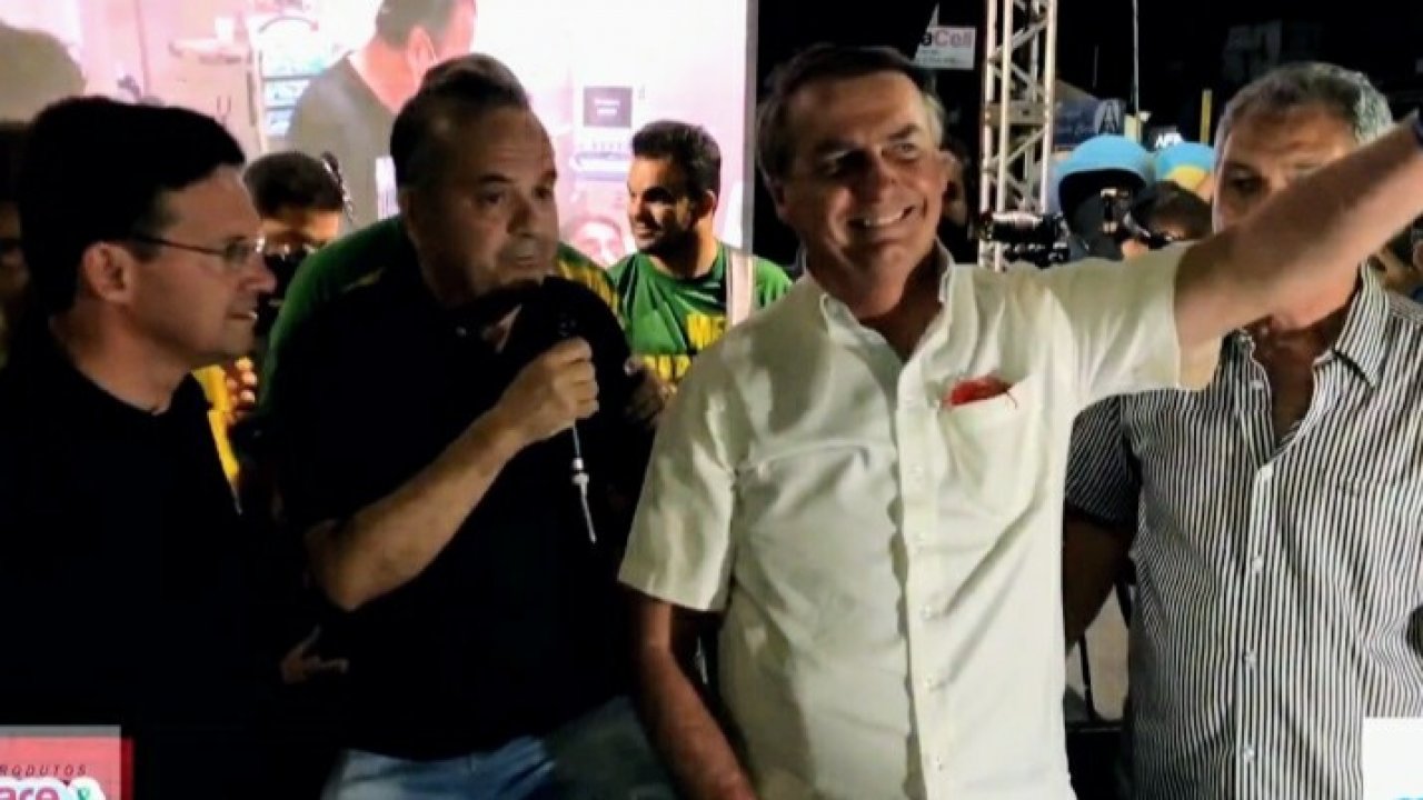 VÍDEO: Presidente Bolsonaro é ovacionado nas ruas de Caicó-RN